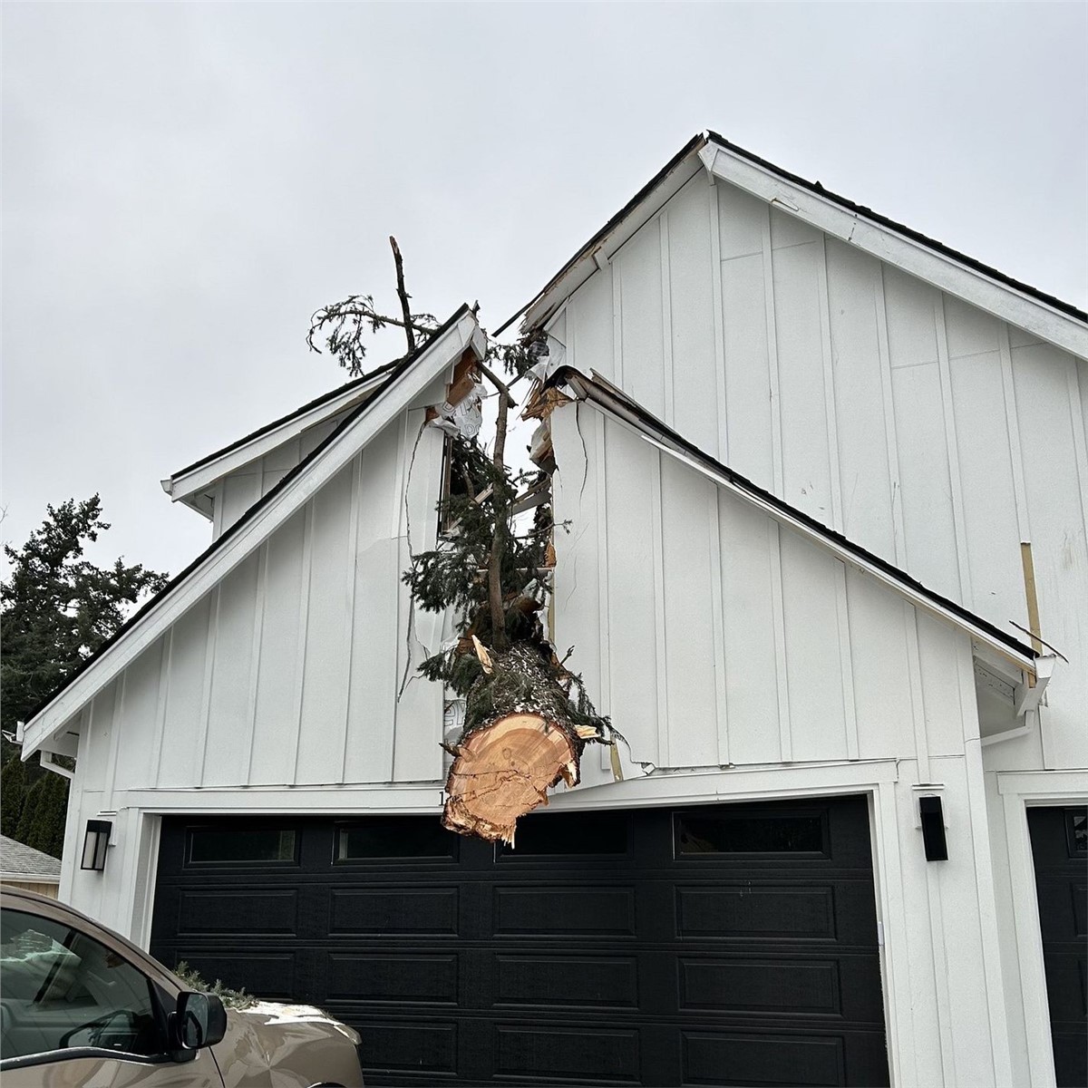 24-Hour Emergency Tarping & Roof Repair in Portland & Beaverton, OR