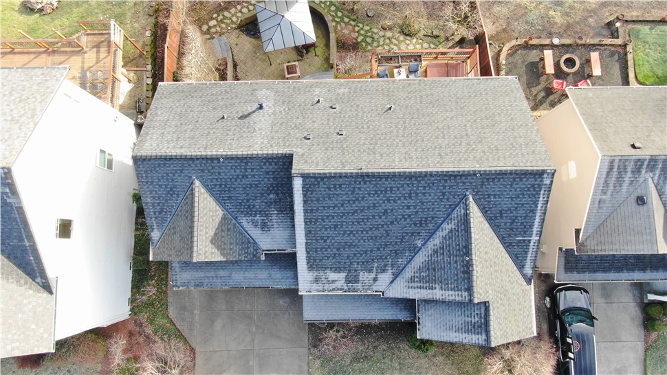 Roofing Project in Clackamas, OR by Clear Vision Construction