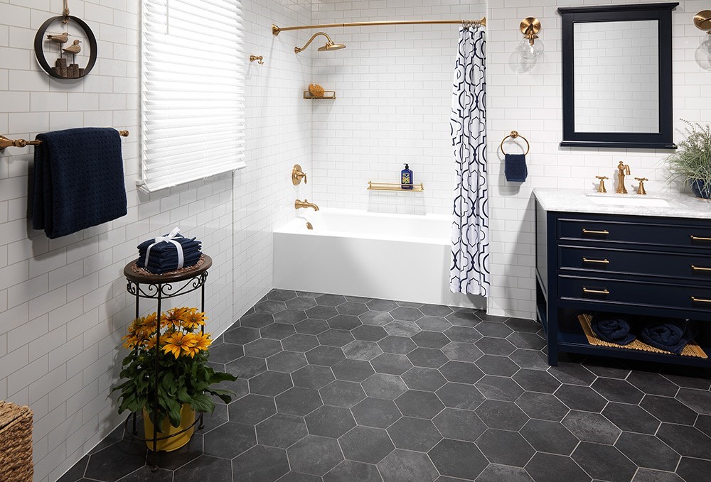 3 Ways To Make Your Master Bathroom Standout! 