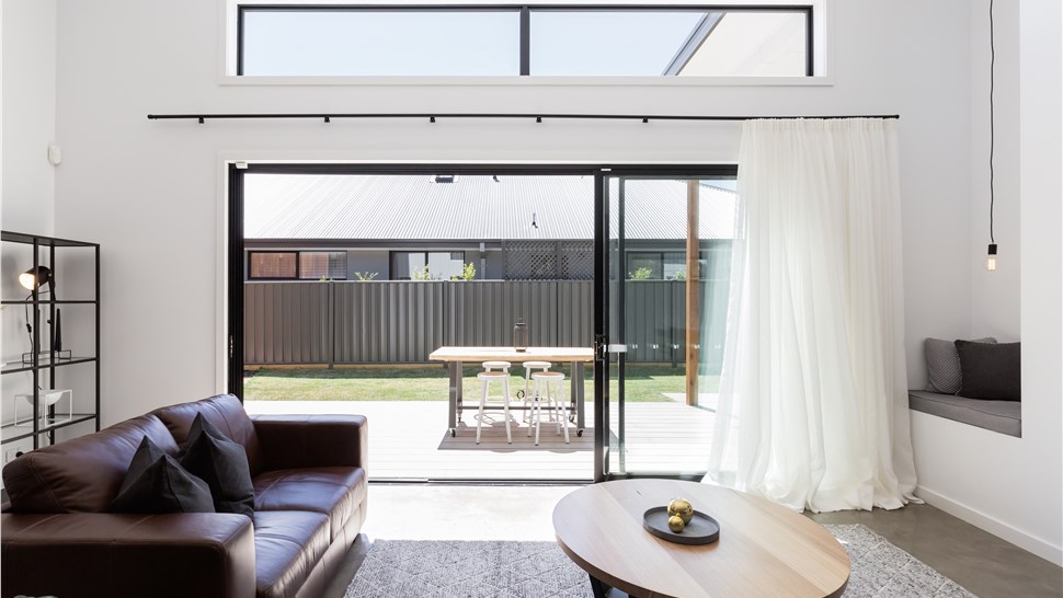 Sliding Doors Photo 1