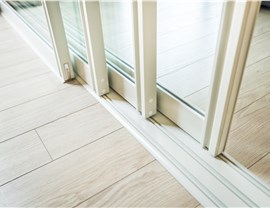 Sliding Doors Photo 4