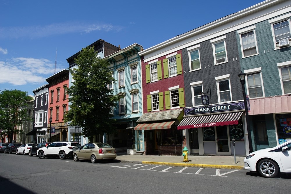 Why Don's Moving & Storage is the Premier Moving Team in Hudson, New York!
