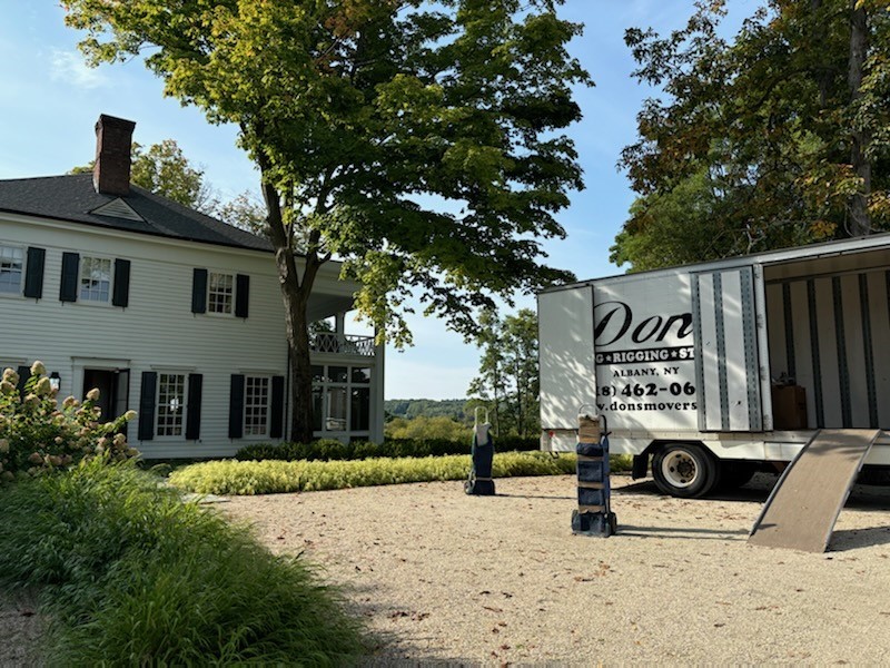 It's Not Too Late to Plan Your Summer 2025 Move with Don's Moving & Storage!