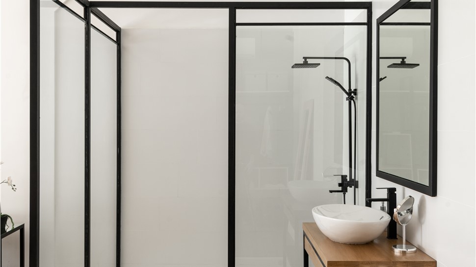 Walk-in Showers Photo 71