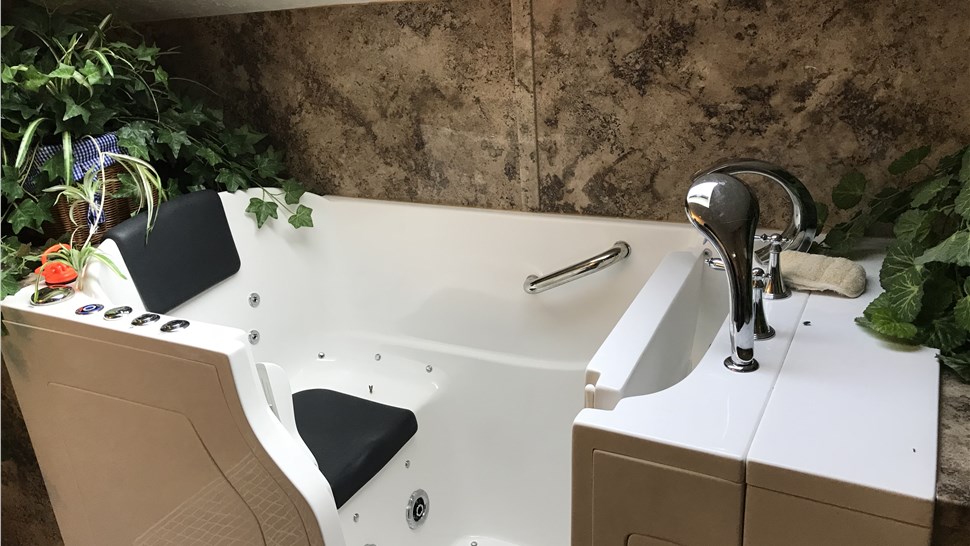 Walk-in Tubs Photo 1