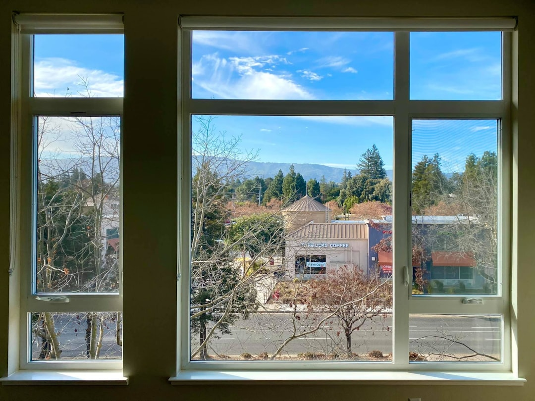 Find Window Air Leaks: A Homeowner's Guide to Window Replacement