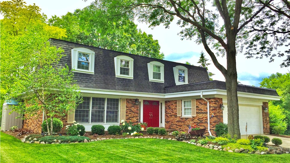 Arlington Heights Photo 1