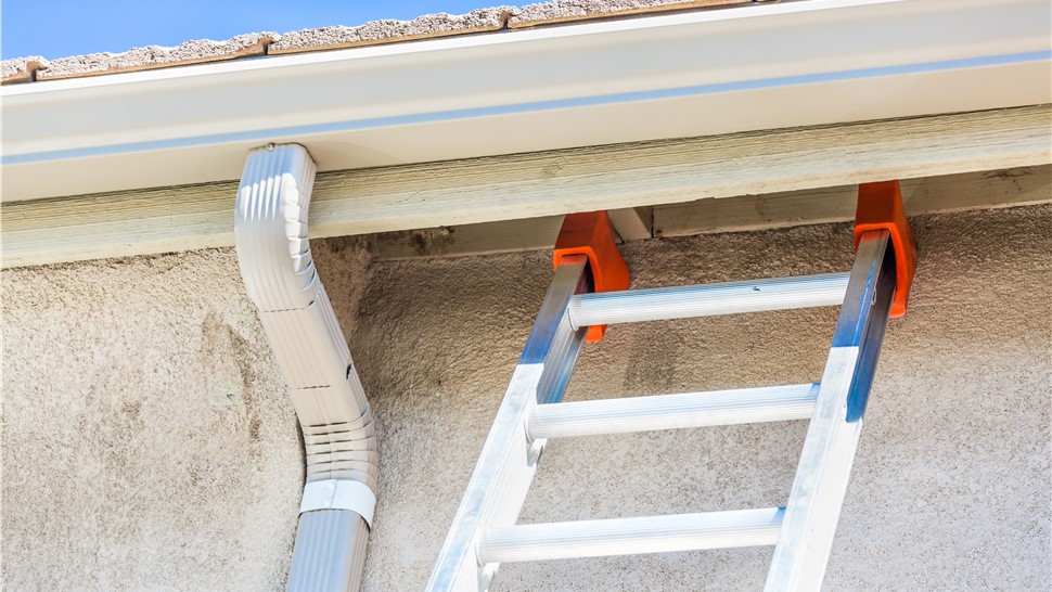 Aluminum Gutters Photo 1