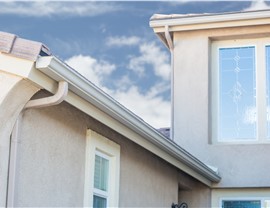 Seamless Gutters Photo 4