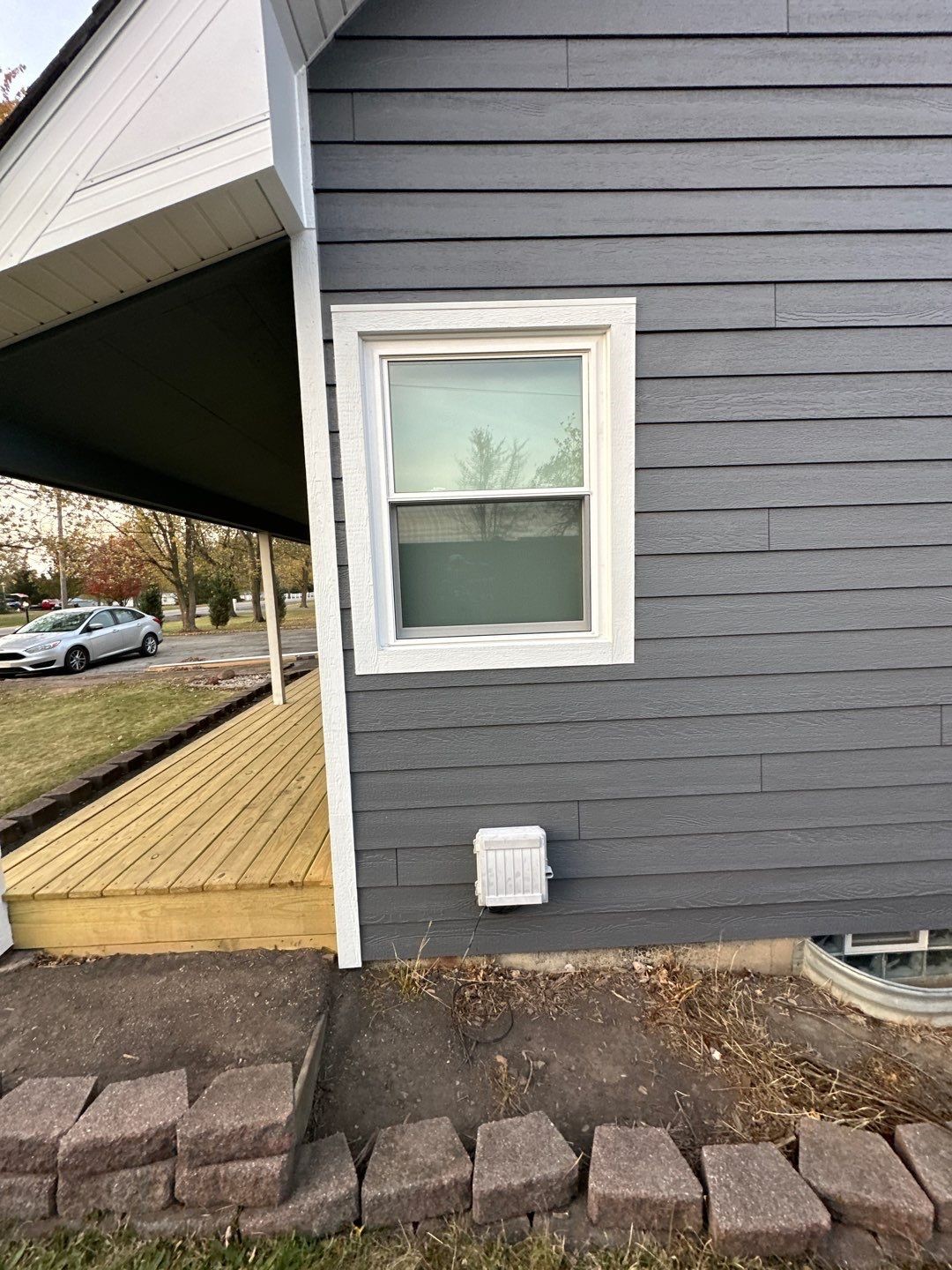 Quick Guide to Choosing the Right Siding Material for Your Home