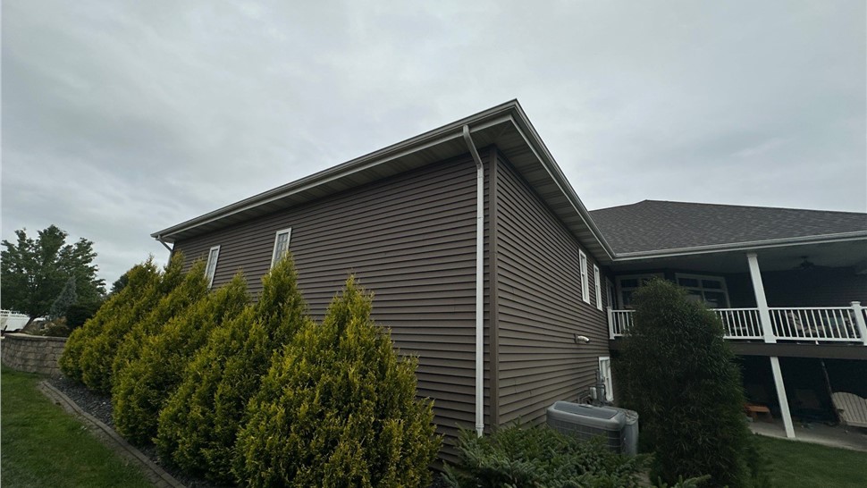 Seamless Gutters Photo 43