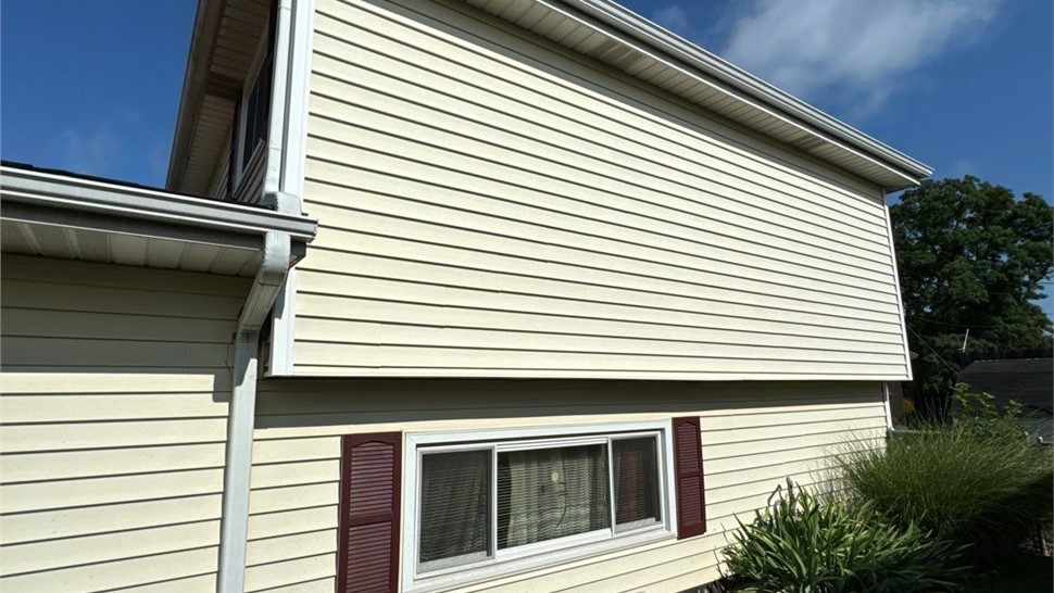 Siding Photo 9