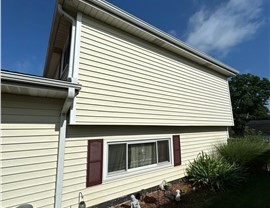 Siding Photo 9