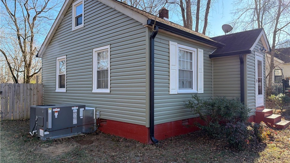 Siding Project in Waverly, Tennessee by Eenigenburg Exteriors
