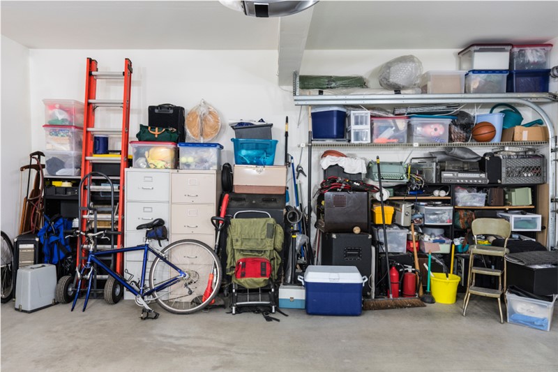 3 Sure Signs You May Have A Messy Garage