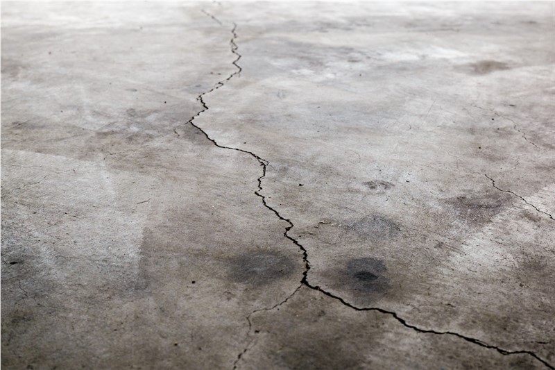 What You Need to Know About Coating Damaged Concrete