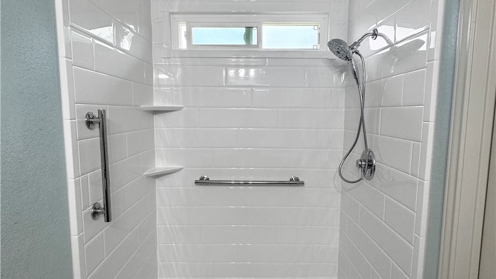 Service Areas - Showers Photo 61