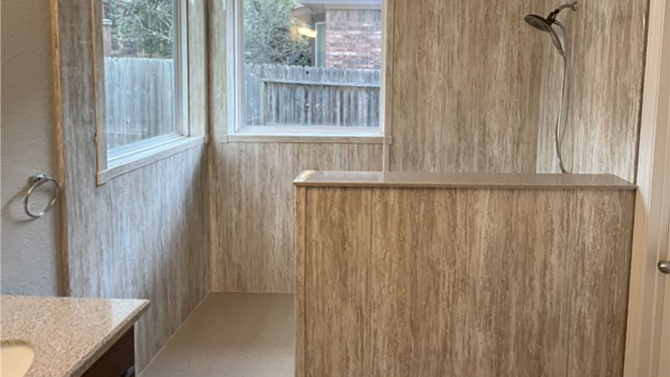 Roll-in Showers Photo 67