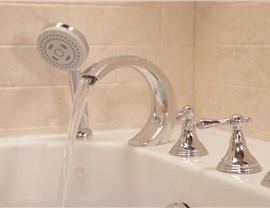 Walk-in Bathtubs Photo 22