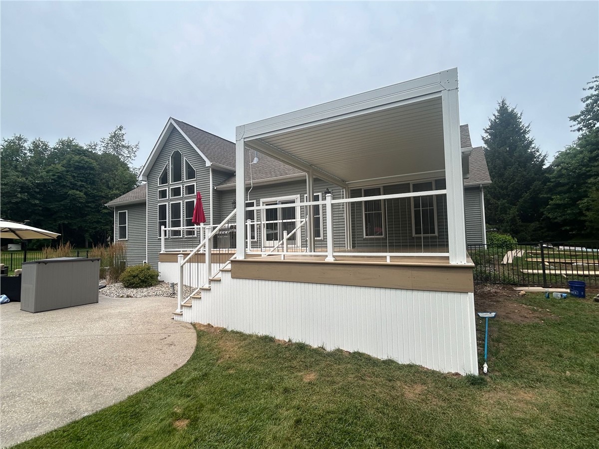 August Featured Project: A Stunning TimberTech Deck Built for Years of Enjoyment