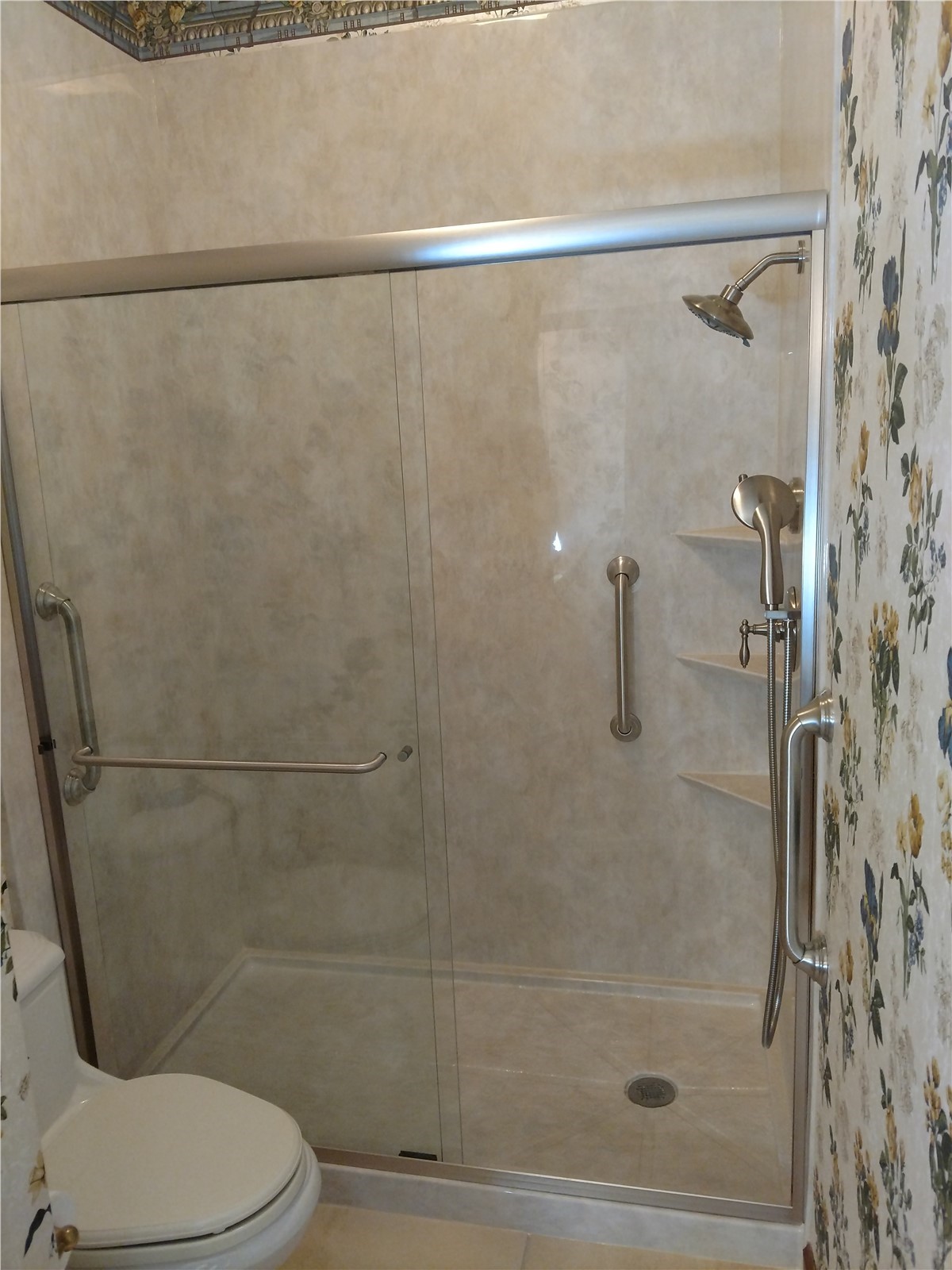 Enhance Your Bathroom with a Tub-to-Walk-In Shower Conversion!