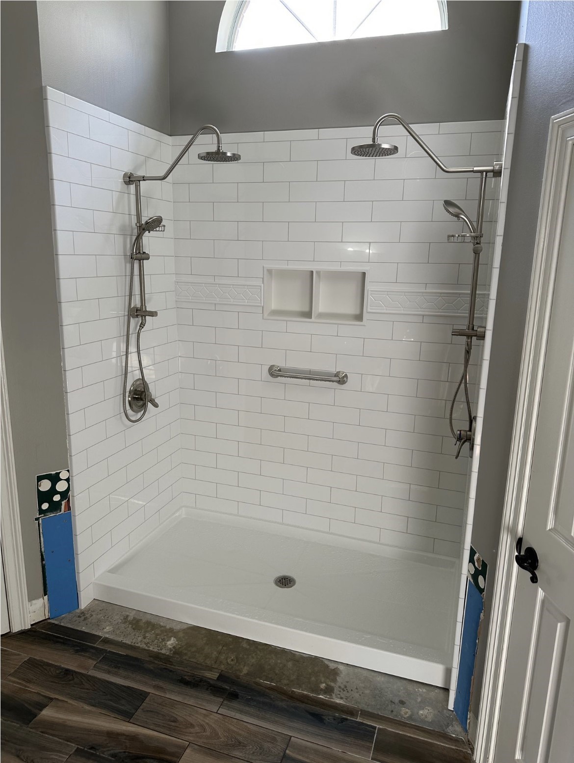 Transform Your Old Bathtub into a Beautiful Walk-In Shower with EZ Baths of South Louisiana
