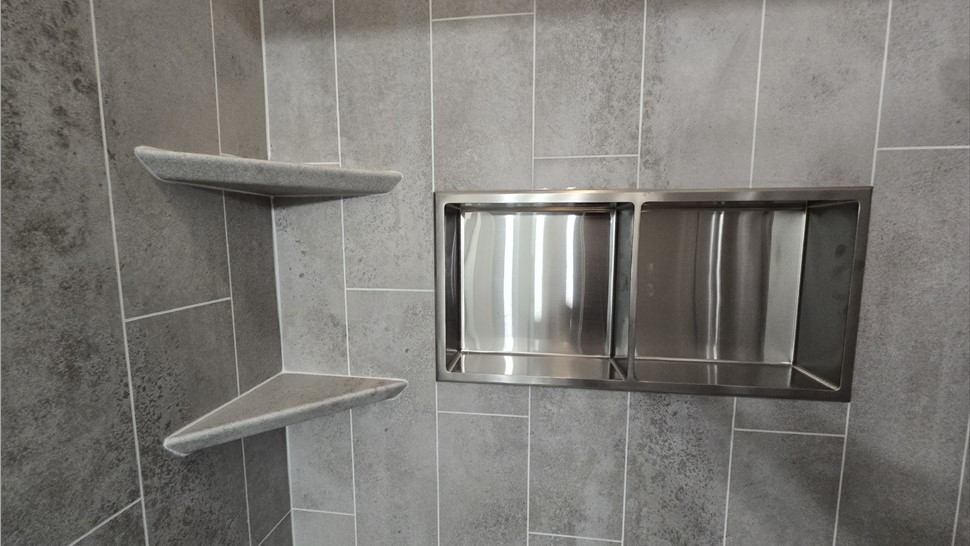 Showers Project in Luling, Louisiana by EZ Baths, LLC