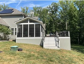 Outdoor Living - Screen Porch Photo 4