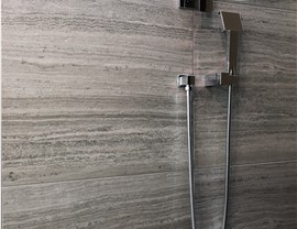 Bathrooms - Roll-In Shower Photo 3