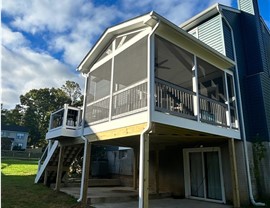 Outdoor Living - Screen Porch Photo 3