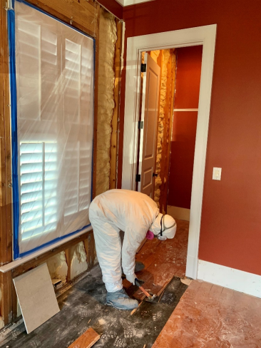 From Basement Blues to Dry Satisfaction: Bradenton's Flood Damage Restoration Specialists