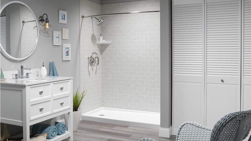 Low Threshold Showers Photo 1