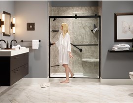 Low Threshold Showers Photo 2