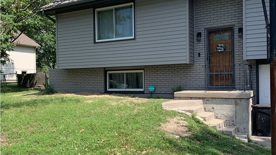 Siding Project in Excelsior Springs, MO by Four Seasons Home Products