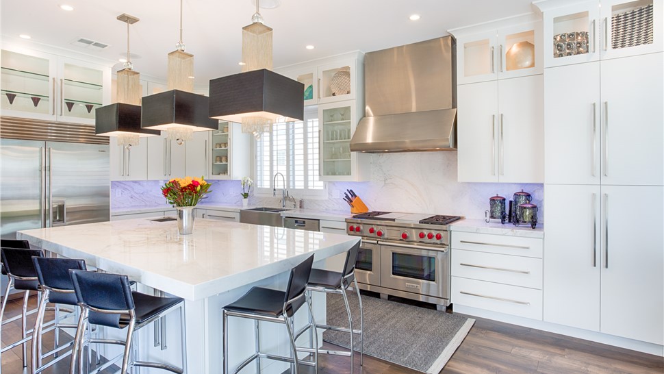 Kitchen Remodeling - Kitchen Makeovers Photo 1