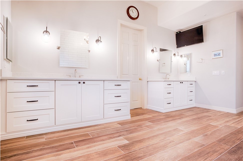 Shower Surround Offer Tub to Shower Conversion