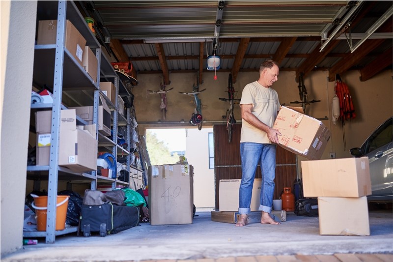 A Few Quick Tips for Packing Up Your Garage