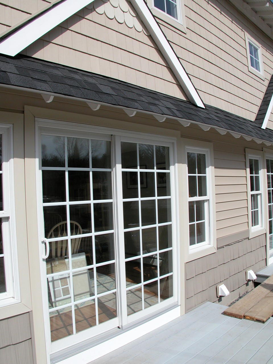 Modern Window Trends for 2025: Bigger Views, Bolder Style