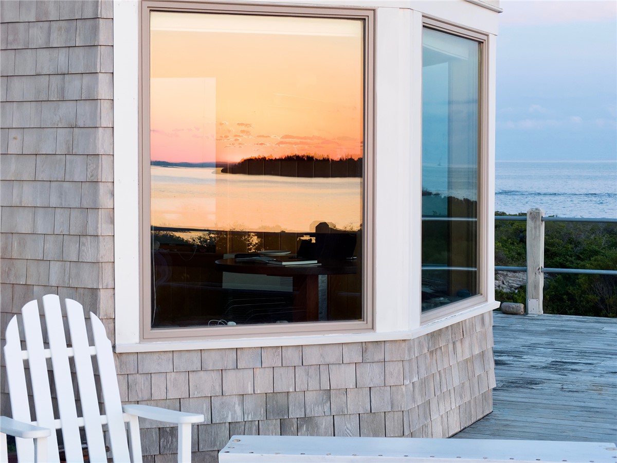 Modern Window Trends for 2025: Bigger Views, Bolder Style