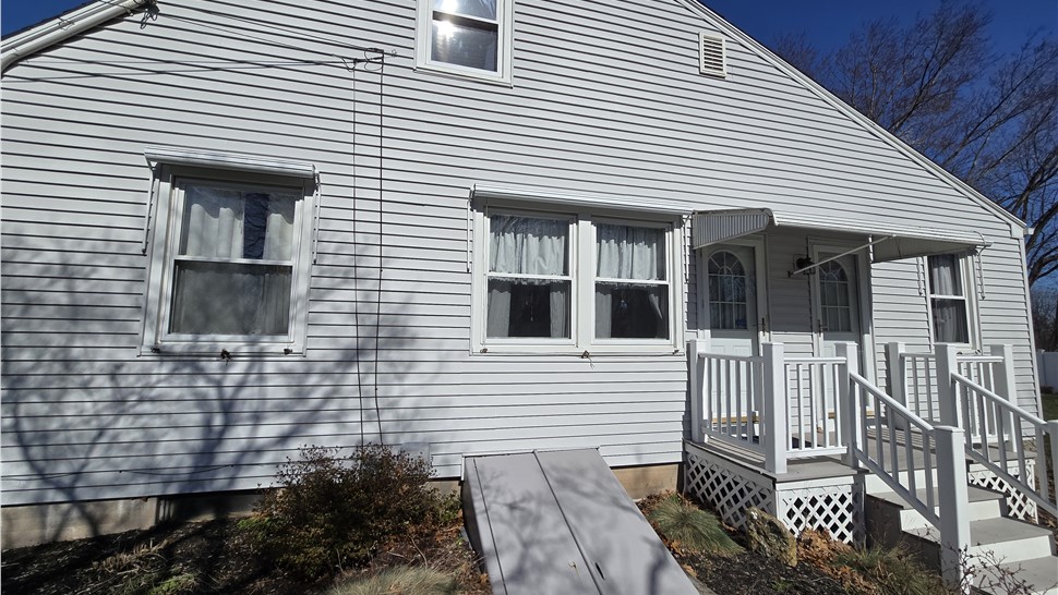 Replacement Windows Project in Hamden, CT by ProEdge Remodeling