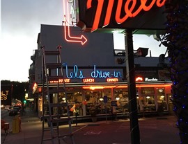 Neon Signs 3 Photo 4