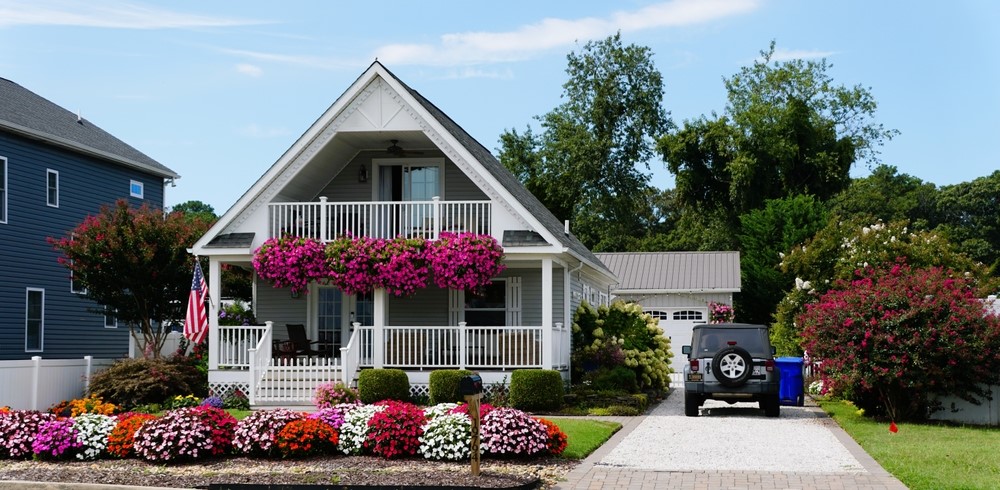 Do I Need a Full Roof Replacement or Just Repairs?