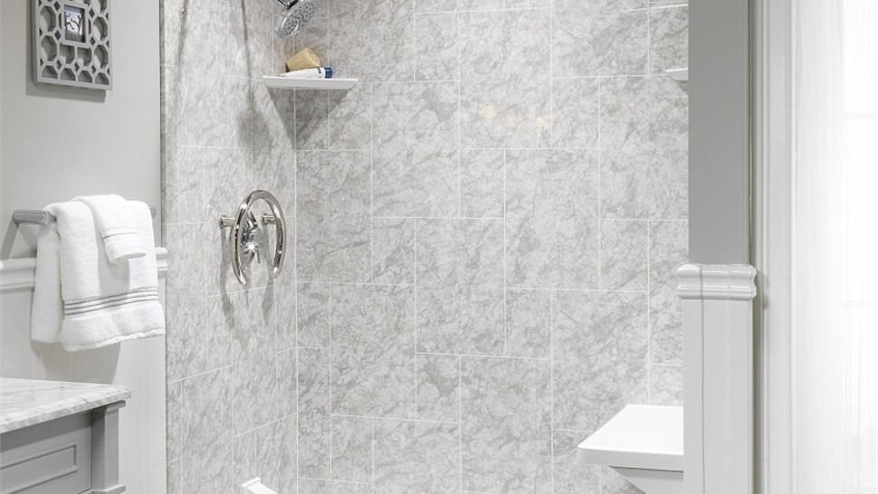 Showers - Walk-in Showers Photo 1