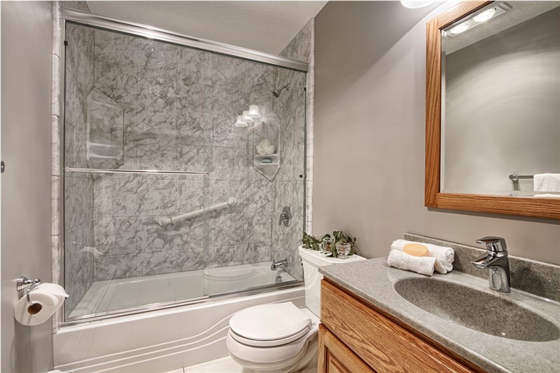 Completing Bath and Shower Remodels That Have Windows