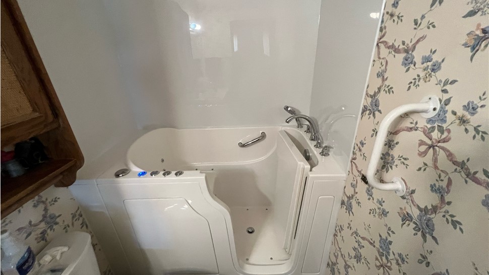 Baths Project in Grand Rapids, MI by Home Pro of West Michigan