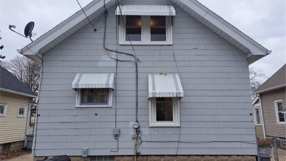 Windows Project in Milwaukee, WI by HomeSealed Exteriors