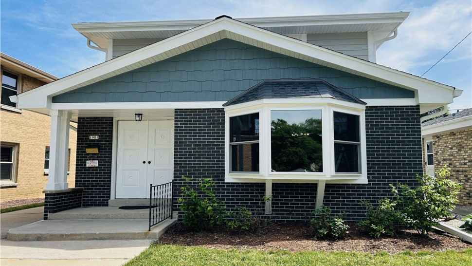 Windows Project in St Francis, WI by HomeSealed Exteriors