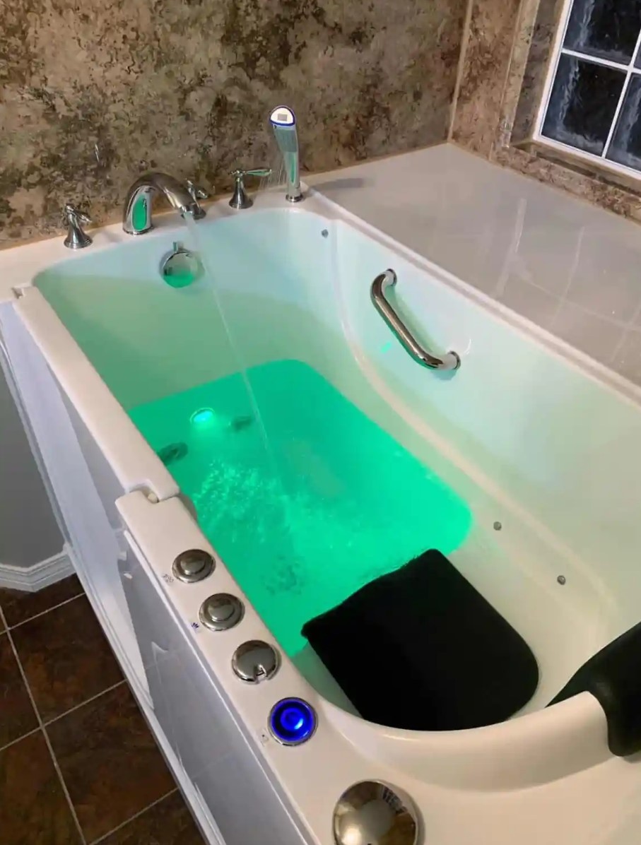 A Winter Retreat: Benefits of Walk-In Tubs During the Chilly Months