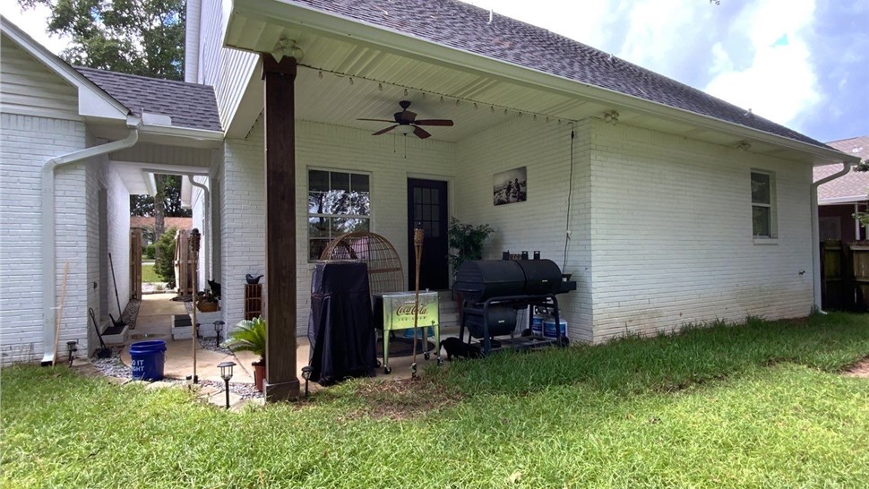 Sunrooms & Enclosures Project in Crestview, FL by Hometown Contractors, Inc.