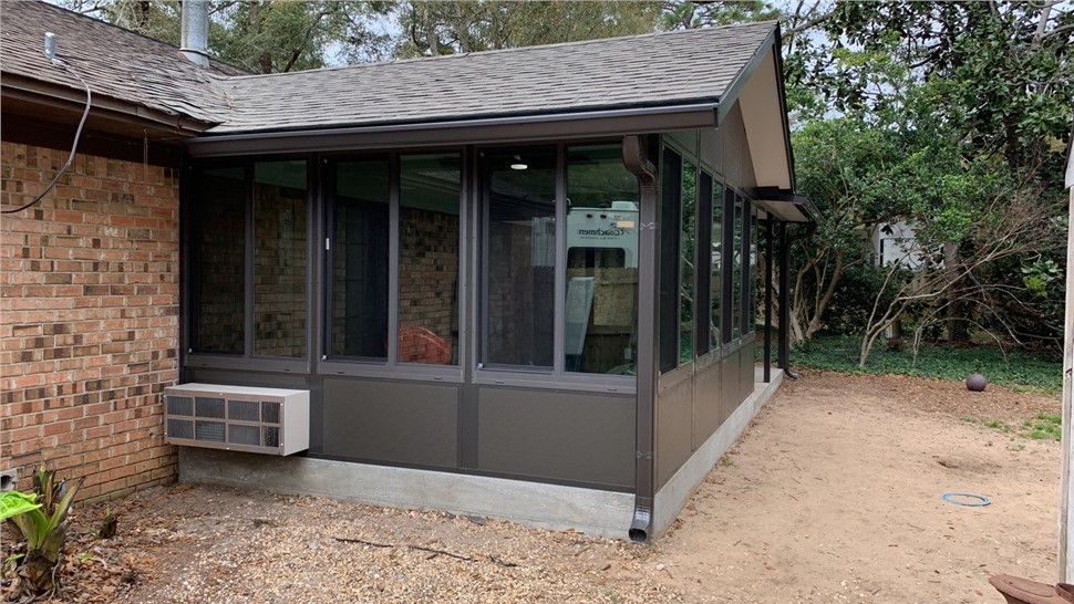 Sunrooms & Enclosures Project in Milton, FL by Hometown Contractors, Inc.